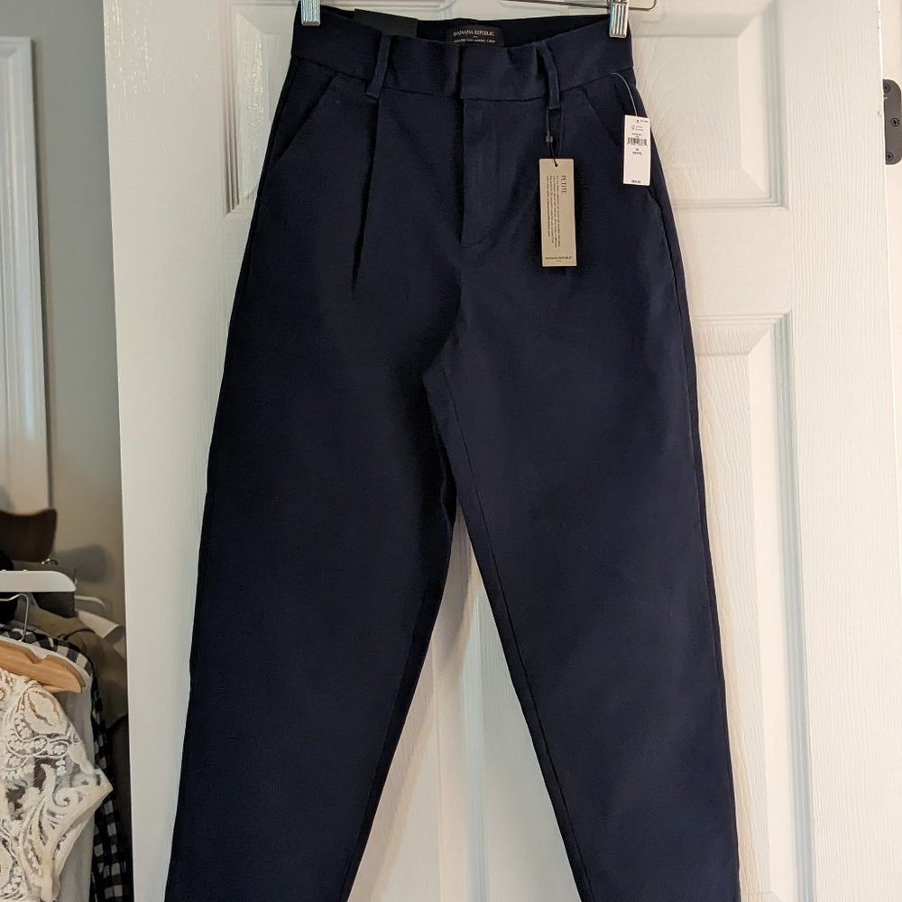 Banana Republic Authentic Pleated Crop High-Waisted Balloon Pants